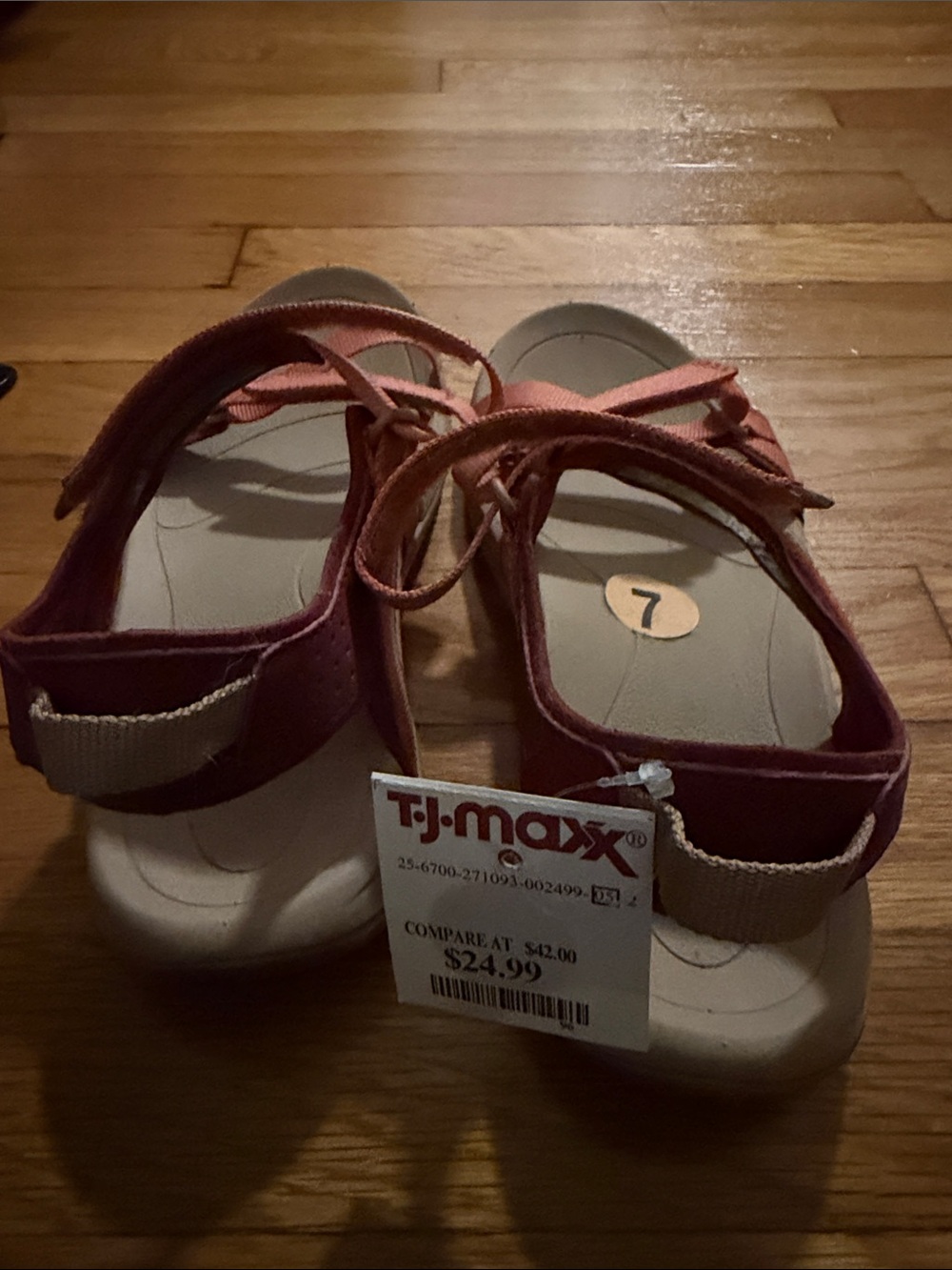 Teva Women's coral sandals - Picture 2 of 3